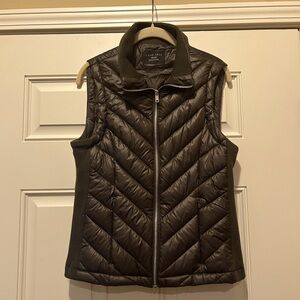 NWOT Love Tree Puffy Vest